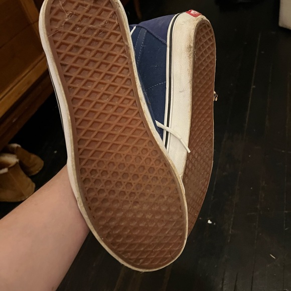 Men’s size 11 vans hardly worn - Picture 4 of 4
